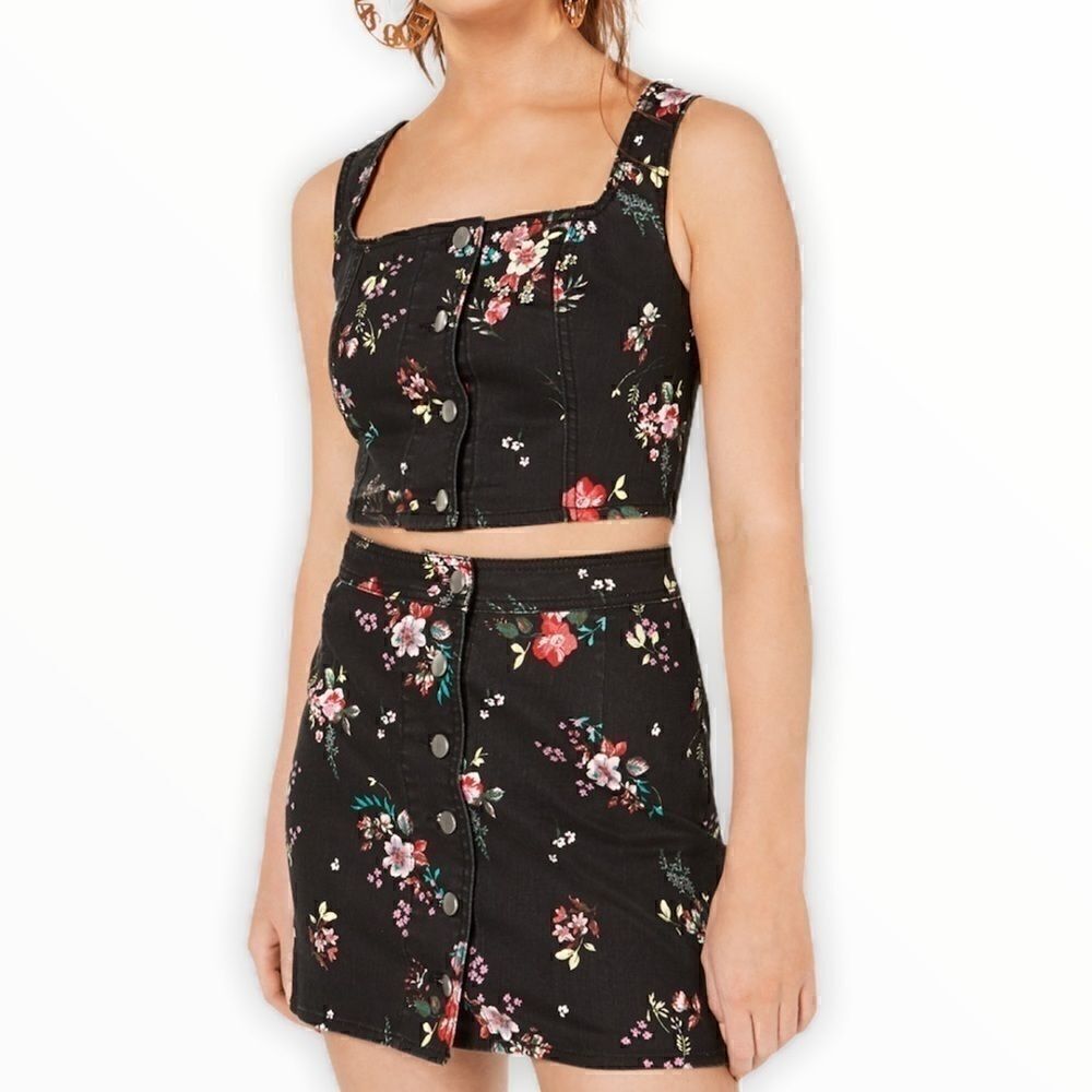 Material Girl Button-Front Cropped Tank Top Size L